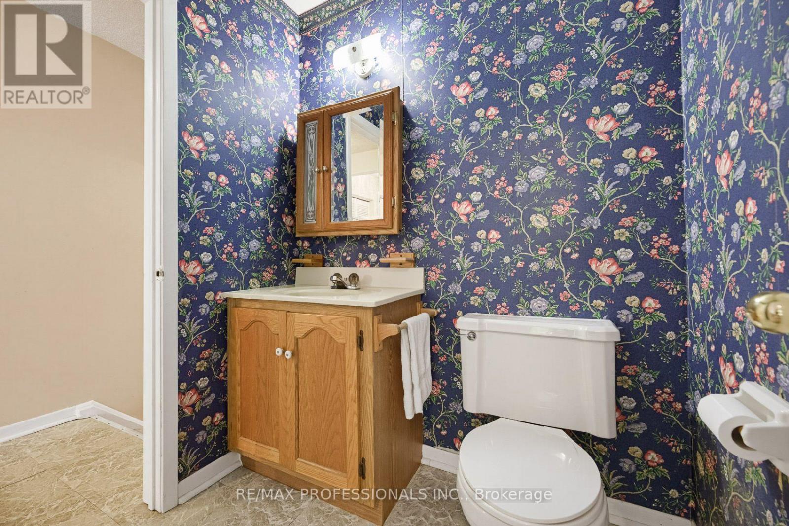 7540 DARCEL AVENUE, Mississauga (Malton) — photo 9