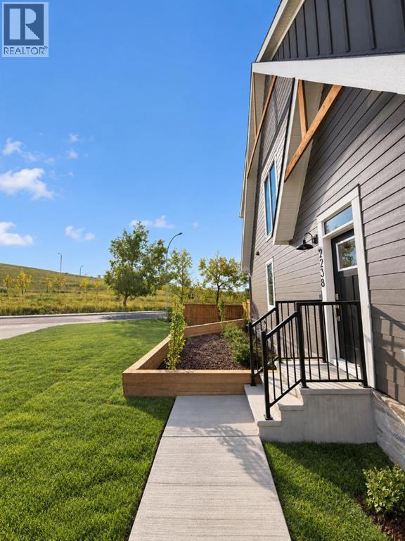 2238 44 Street NW, Calgary