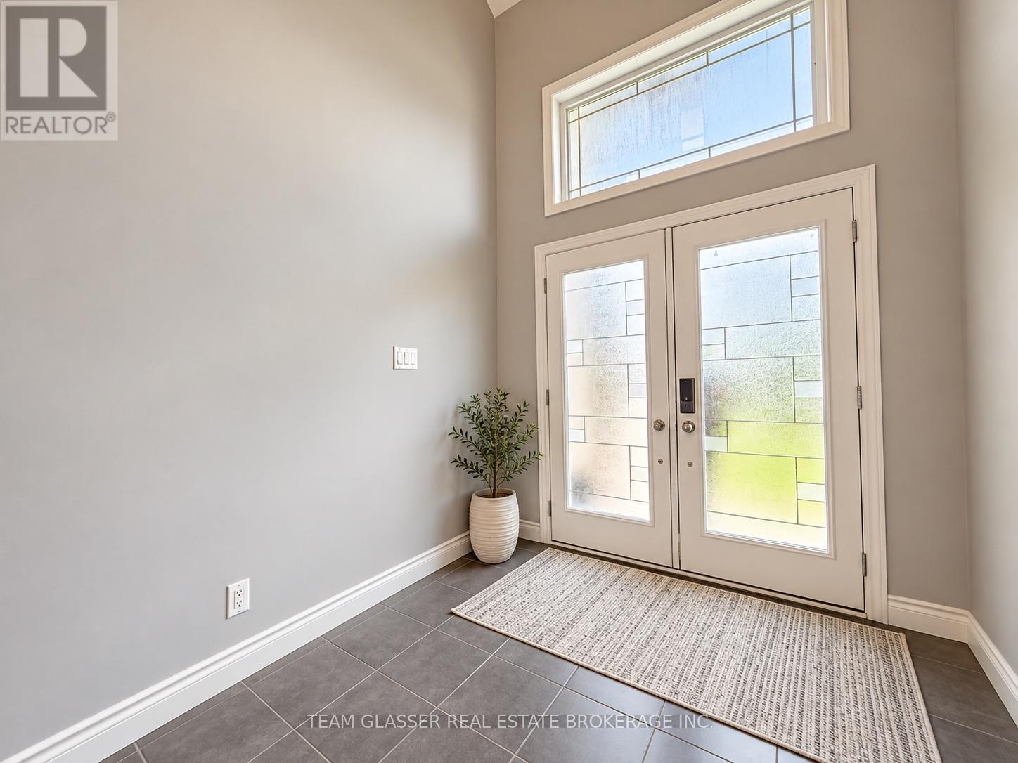 2649 BATEMAN TRAIL, London South (South W) — photo 11