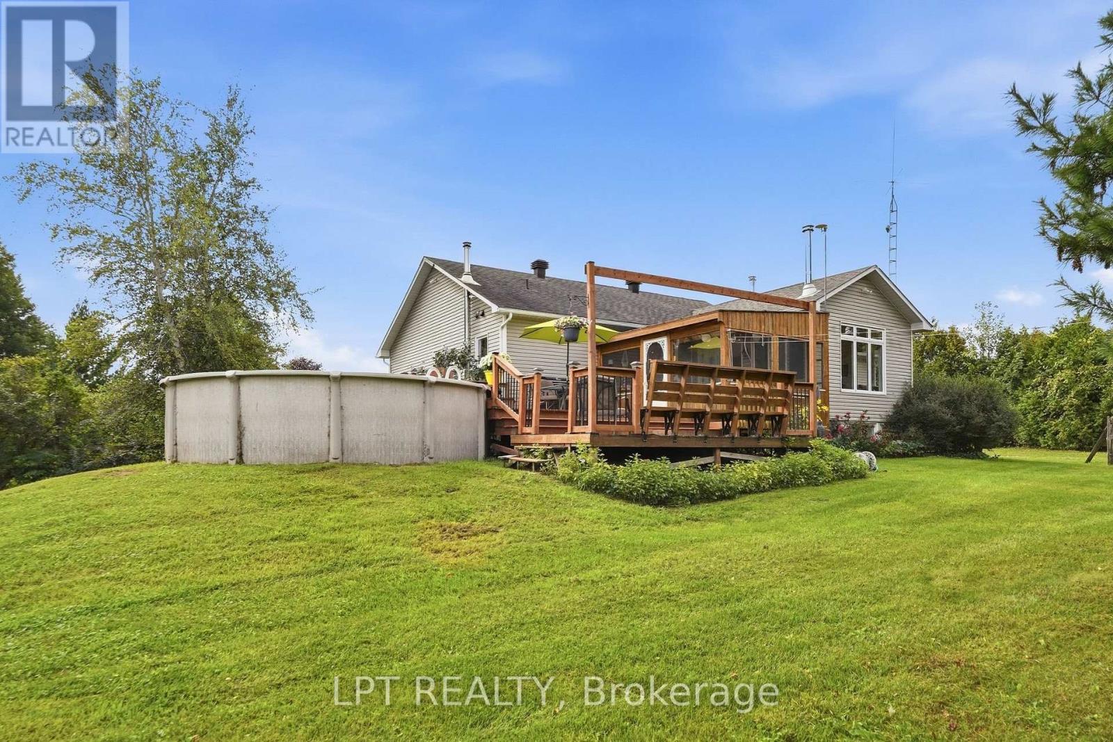 20375 DUNVEGAN ROAD E - Image 28