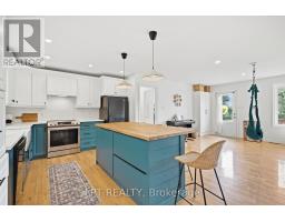 20375 Dunvegan Road E, North Glengarry, ON K0B1E0 Photo 11