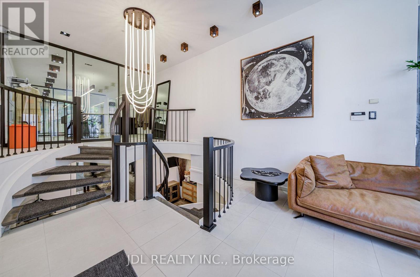 301 DAVENPORT ROAD, Toronto (Annex) — photo 3