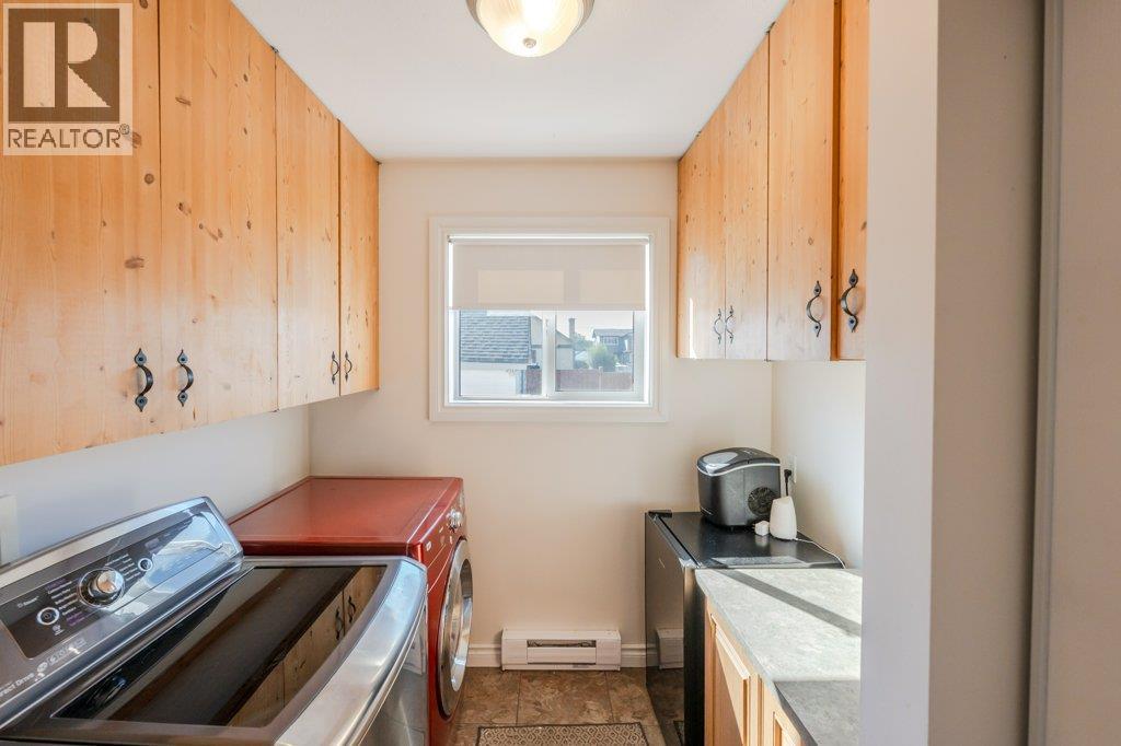  584 Edna Avenue, Penticton