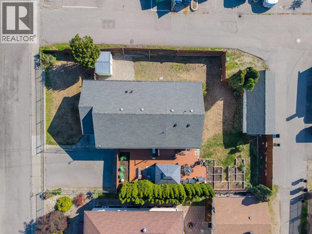  584 Edna Avenue, Penticton