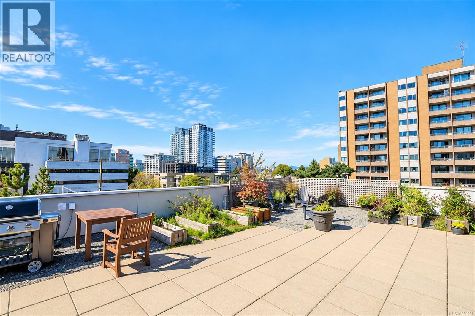 #209 1602 Quadra St - 22