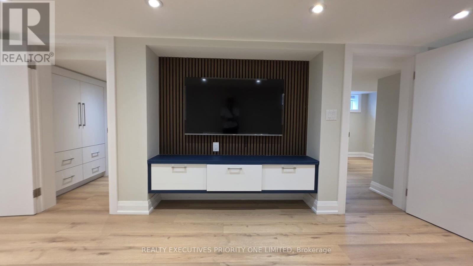 BASEMENT - 10 LASCELLES BOULEVARD, Toronto (Yonge-St. Clair) — photo 2