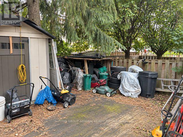 168 MABLEY CRESCENT - 13
