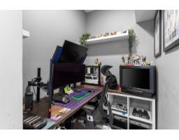 518 10838 Whalley Boulevard, Surrey, BC V3R0G8 Photo 11