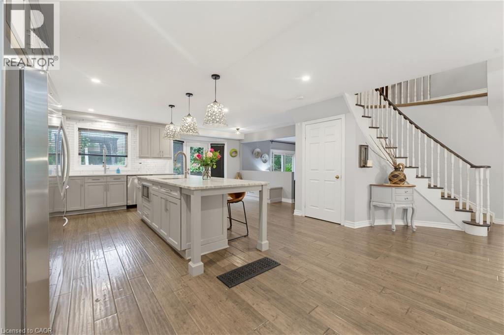 28 SEYMOUR Drive, Ancaster — photo 9