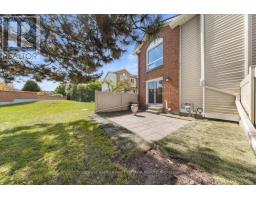 12 - 2f Castlebrook Lane, Ottawa, ON K2G5E2 Photo 24