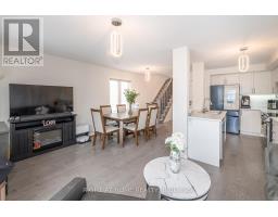 30 Caspian Square, Clarington, ON L1C7G3 Photo 10