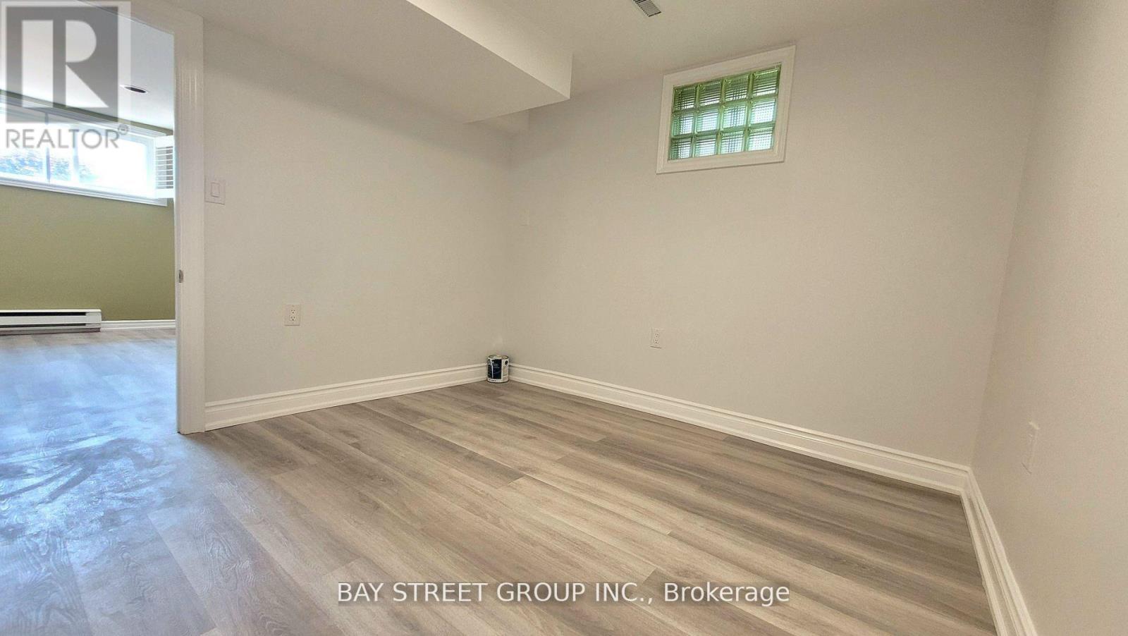 LOWER - 37 SIR BODWIN PLACE, Markham (Markham Village) — photo 3