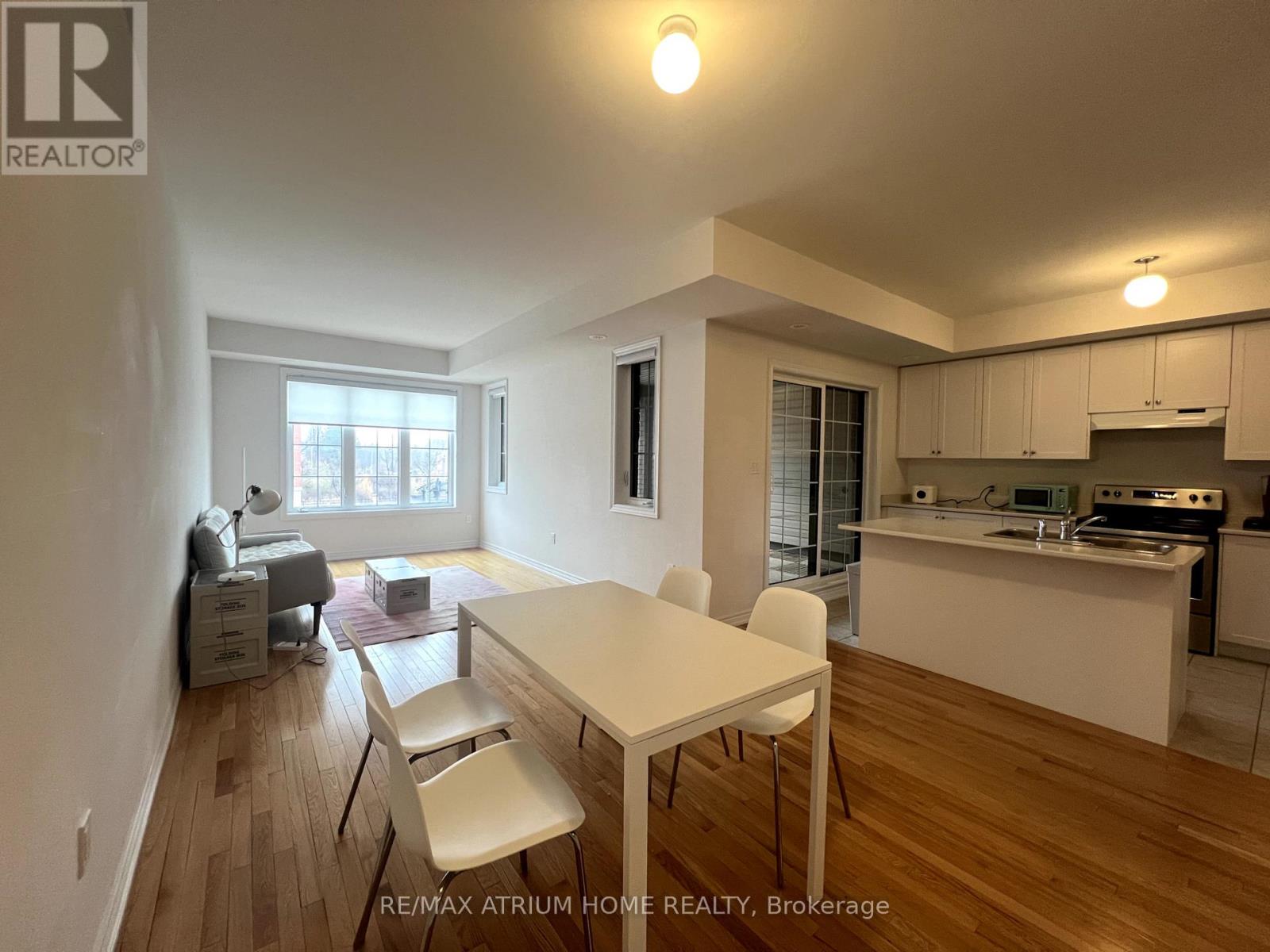 31 JAFFNA LANE, Markham (Berczy)