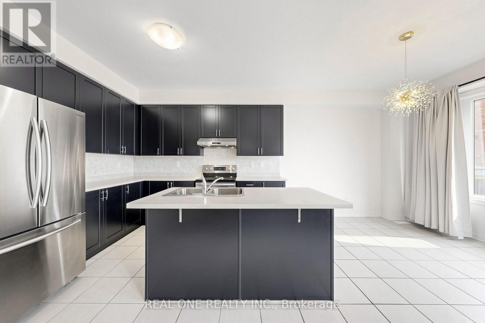108 HUBNER AVENUE - 19