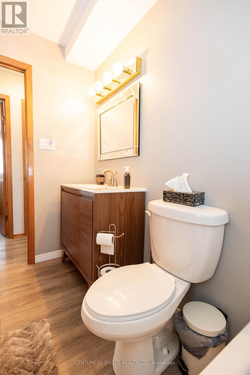 1107 GRAND AVENUE - 13