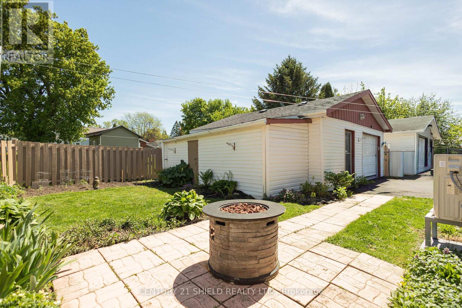 1107 GRAND AVENUE, Cornwall — photo 6