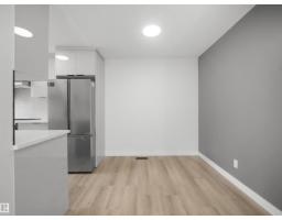 12c Twin Tc Nw, Edmonton, AB T6K1V4 Photo 9