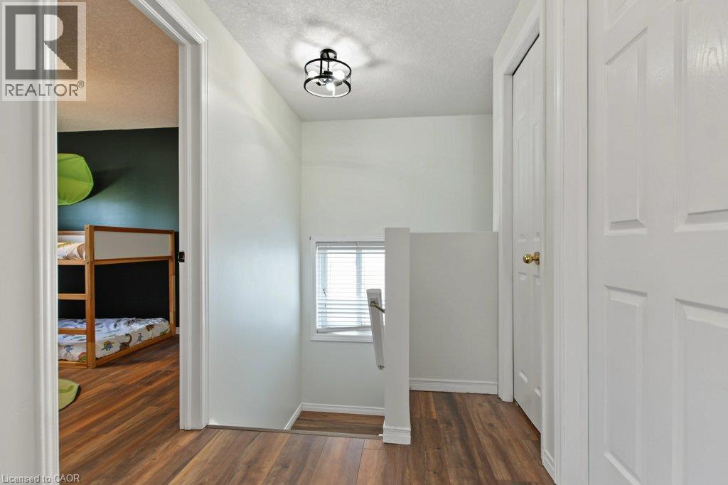347 BANKSIDE Drive - 15