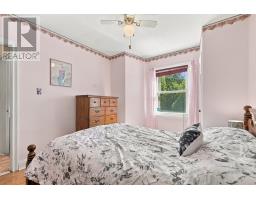 93 Cavell Avenue, Toronto, ON M8V1P4 Photo 27