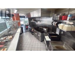685 Richmond Street, London East, ON N6A5M1 Photo 10