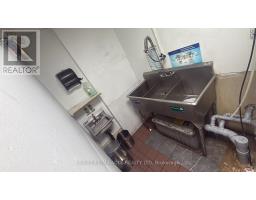 685 Richmond Street, London East, ON N6A5M1 Photo 18