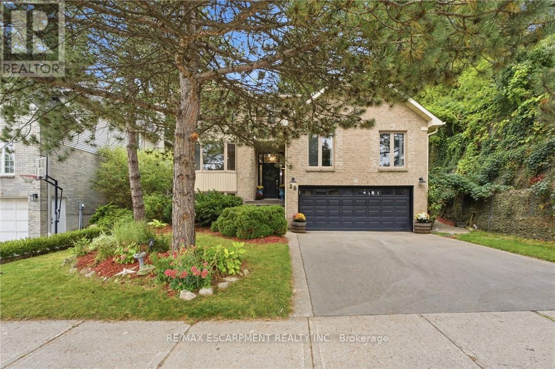 28 SEYMOUR DRIVE, Hamilton (Ancaster) — photo 2