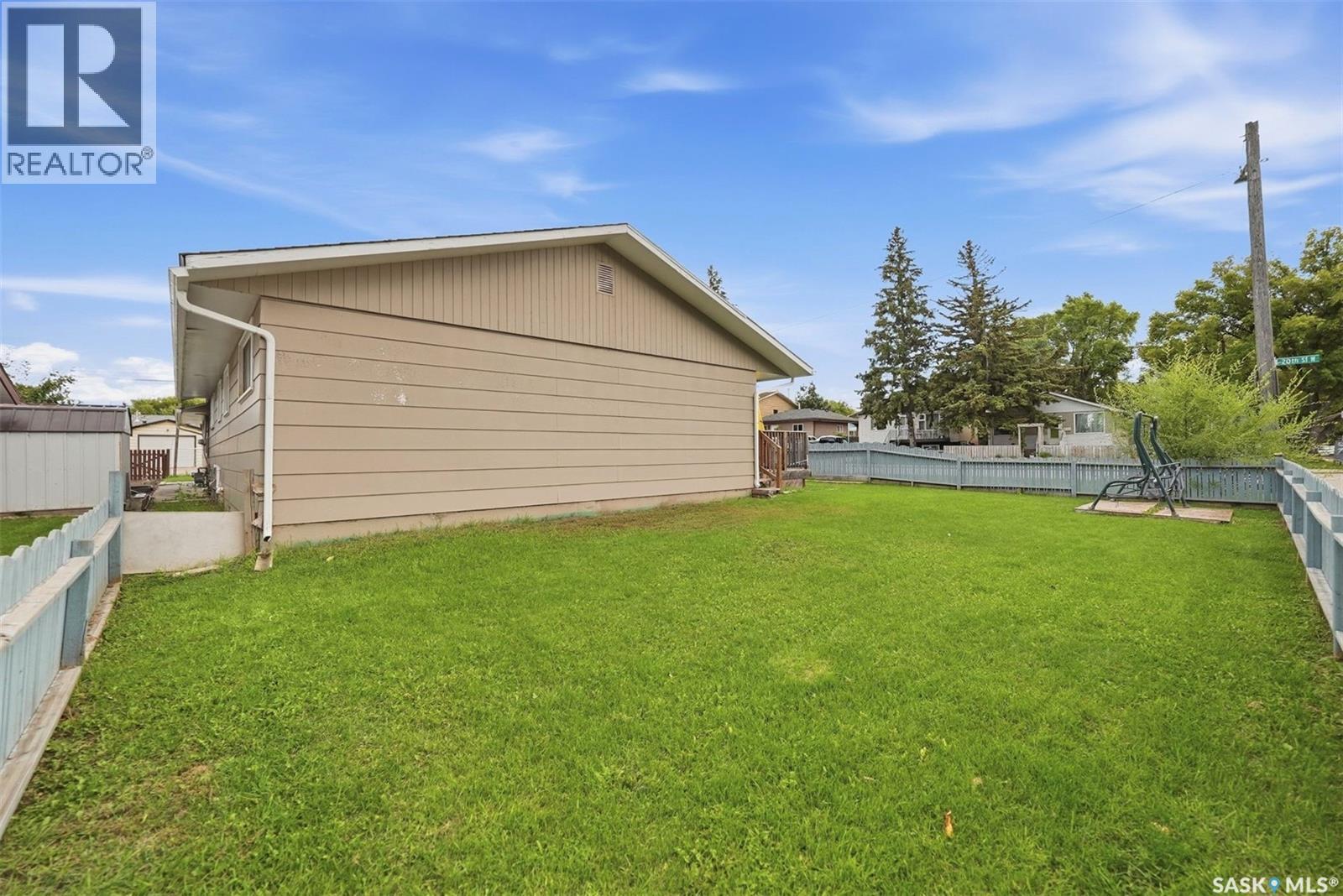 234 Winnipeg AVENUE S - 37