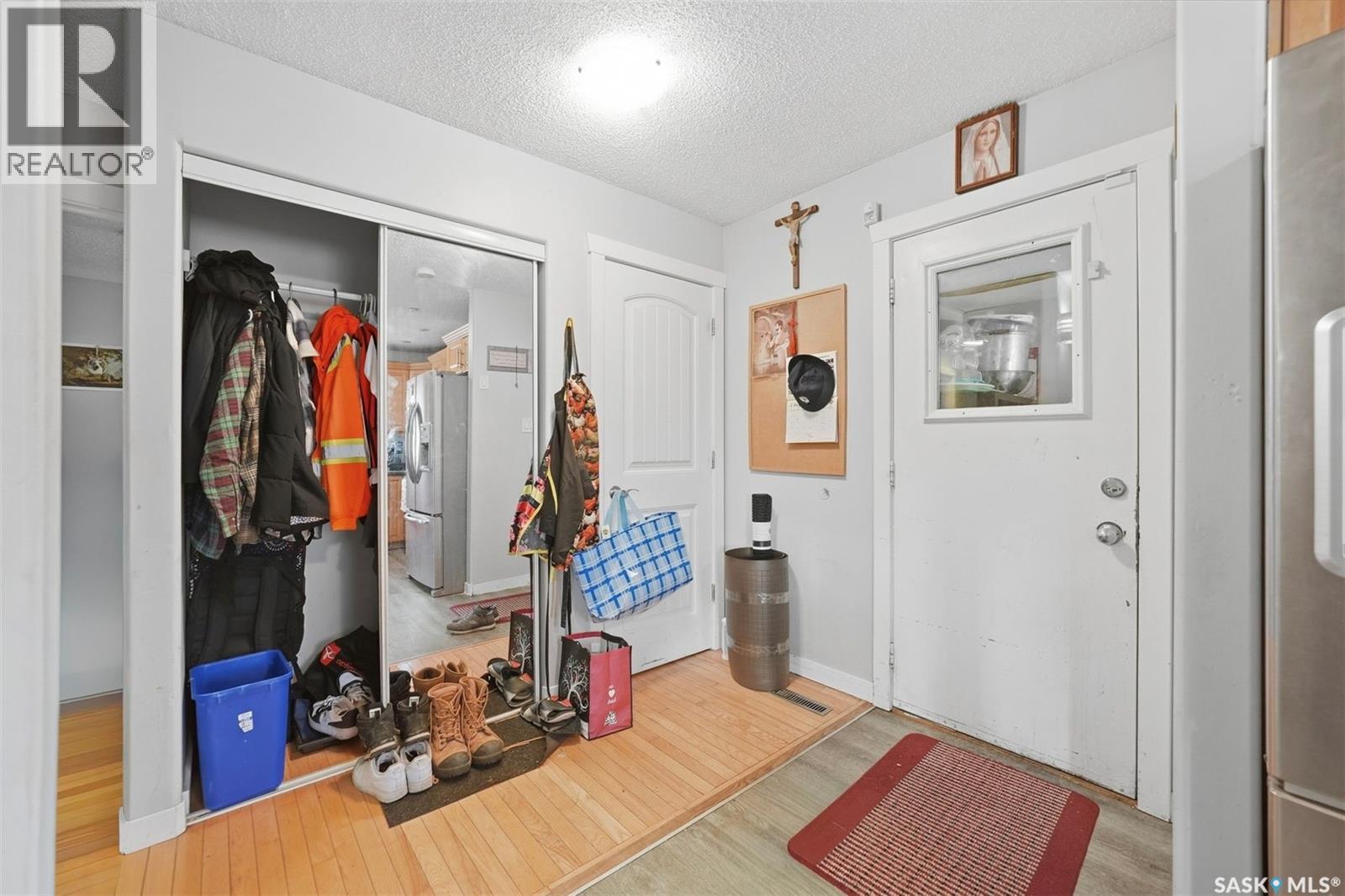 234 Winnipeg AVENUE S, Saskatoon — photo 4