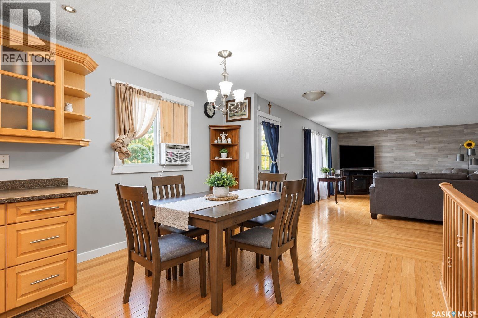 234 Winnipeg AVENUE S, Saskatoon — photo 8