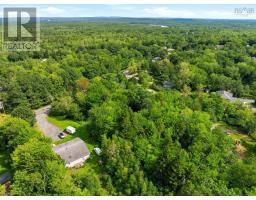 2282 Beaver Bank Road, Beaver Bank, NS B4G1E4 Photo 9
