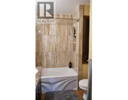 300 3 Street N, Marwayne, AB T0B2X0 Photo 18