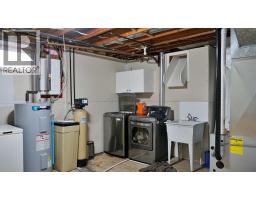 300 3 Street N, Marwayne, AB T0B2X0 Photo 28