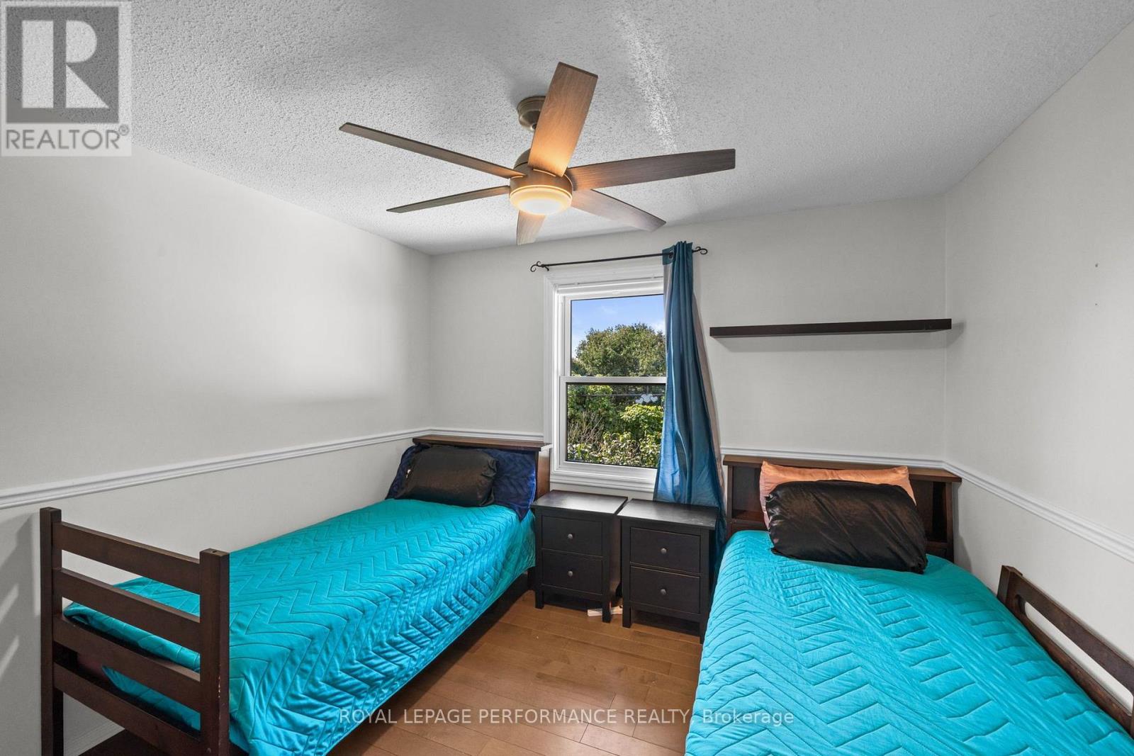 550 Foxview Place