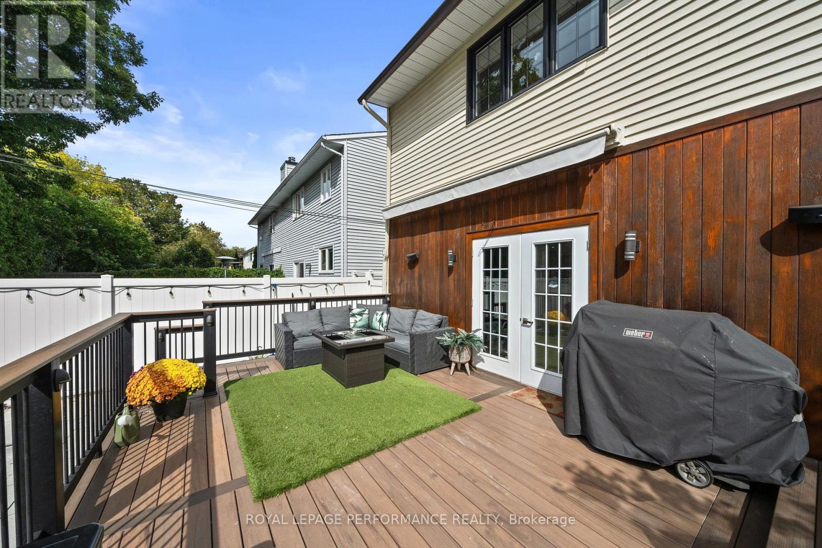 550 Foxview Place