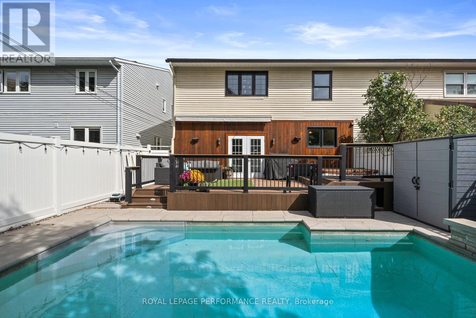 550 Foxview Place