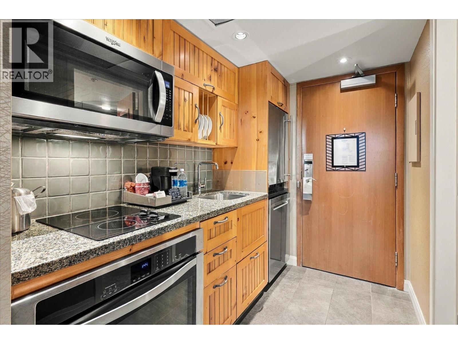 #359 4090 WHISTLER Way, Whistler, British Columbia, V8E1J3, Whistler, British Columbia — photo 4 of 5