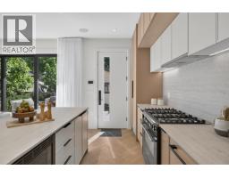 2 58 E 40th Avenue, Vancouver, BC V5W1L4 Photo 6