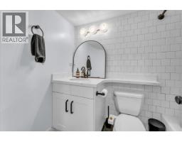 102 320 W 2nd Street, North Vancouver, BC V7M1E1 Photo 16