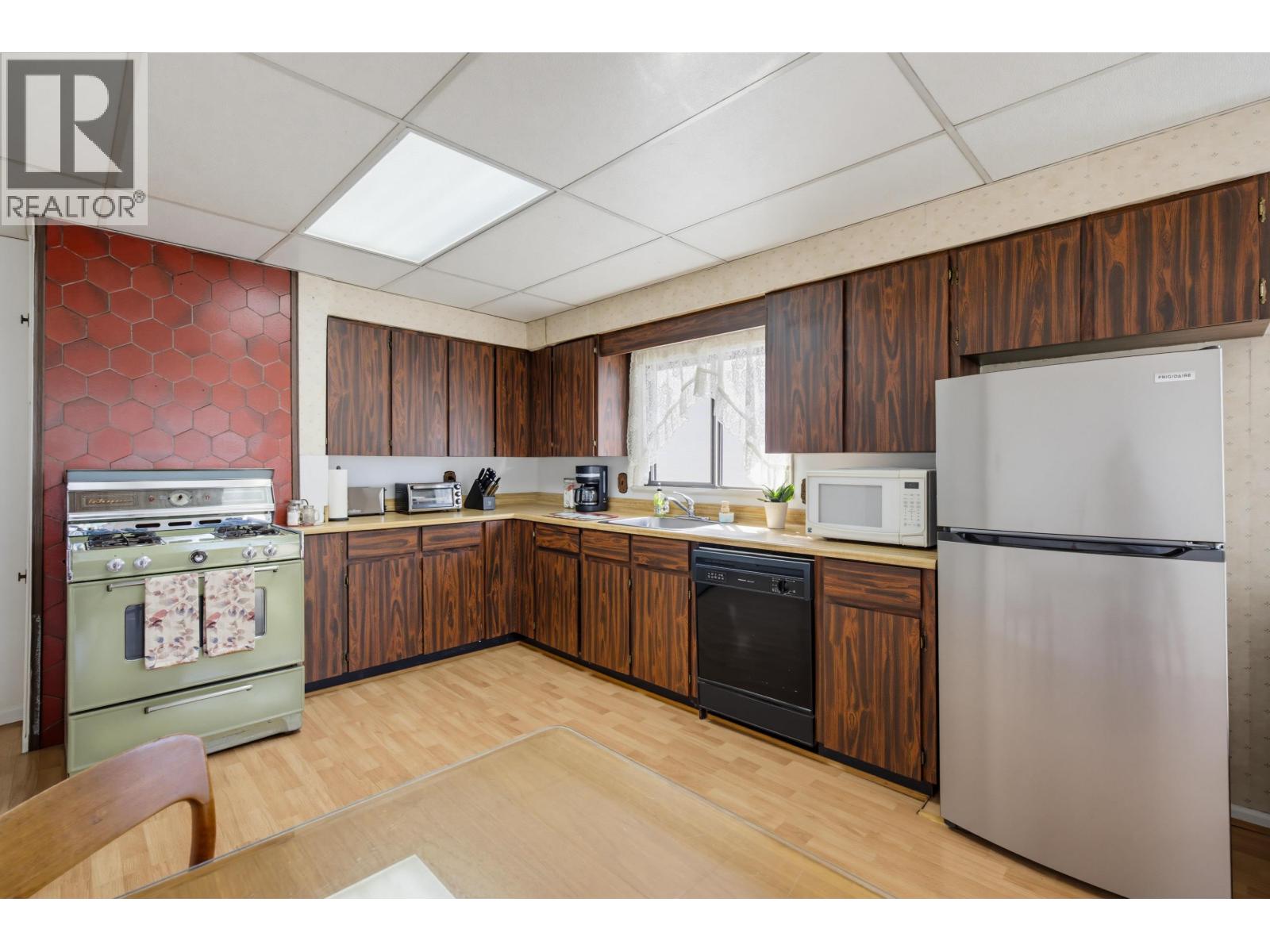 3 Bed, 2 Bath House for Sale in Vancouver – 3587 TRIUMPH STREET, Vancouver – MLS# R3168584 - Image 14