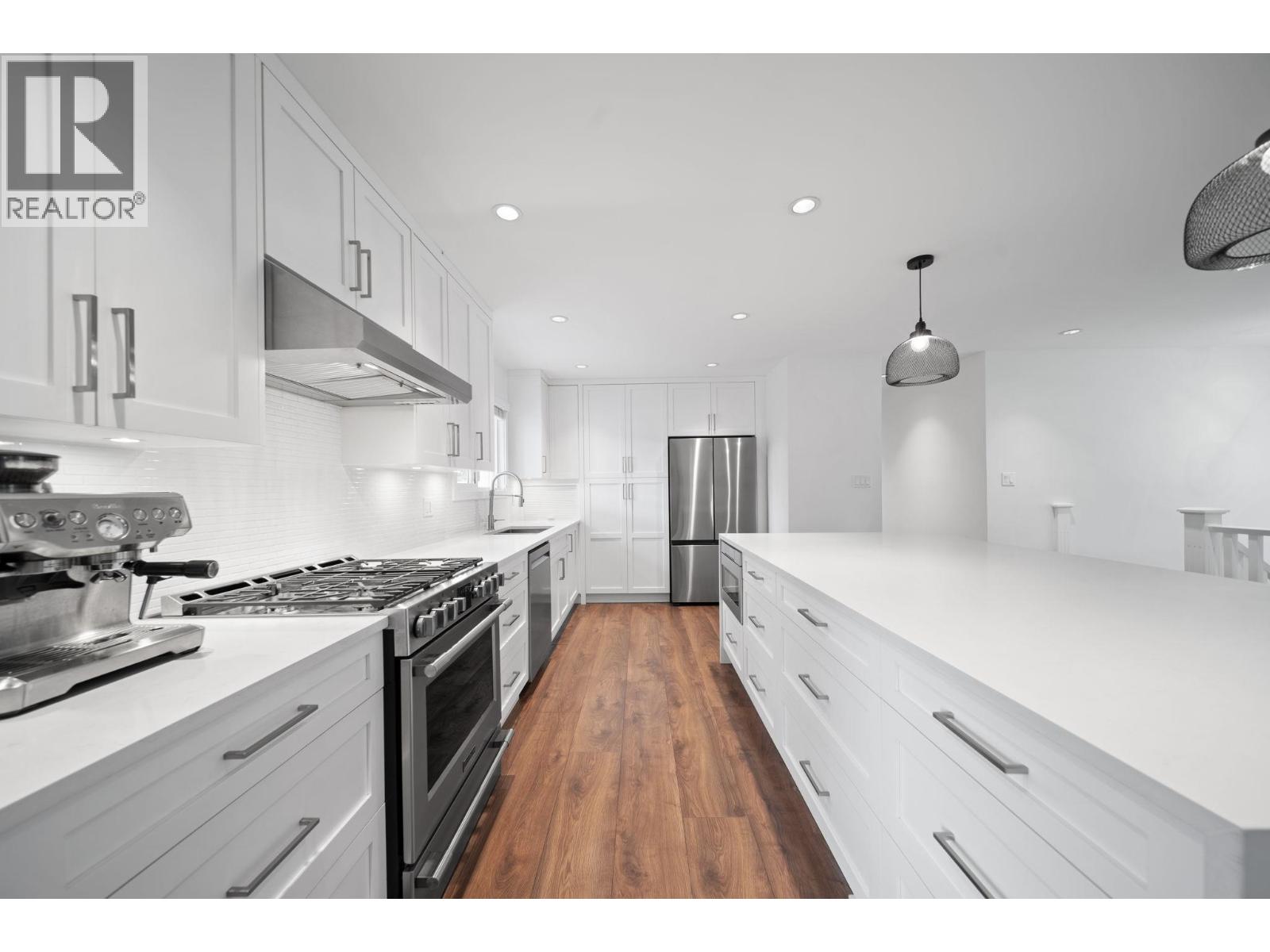 4 Bed, 3 Bath House for Sale in Coquitlam – 2519 CHANNEL COURT, Coquitlam – MLS# R3168611 - Image 9