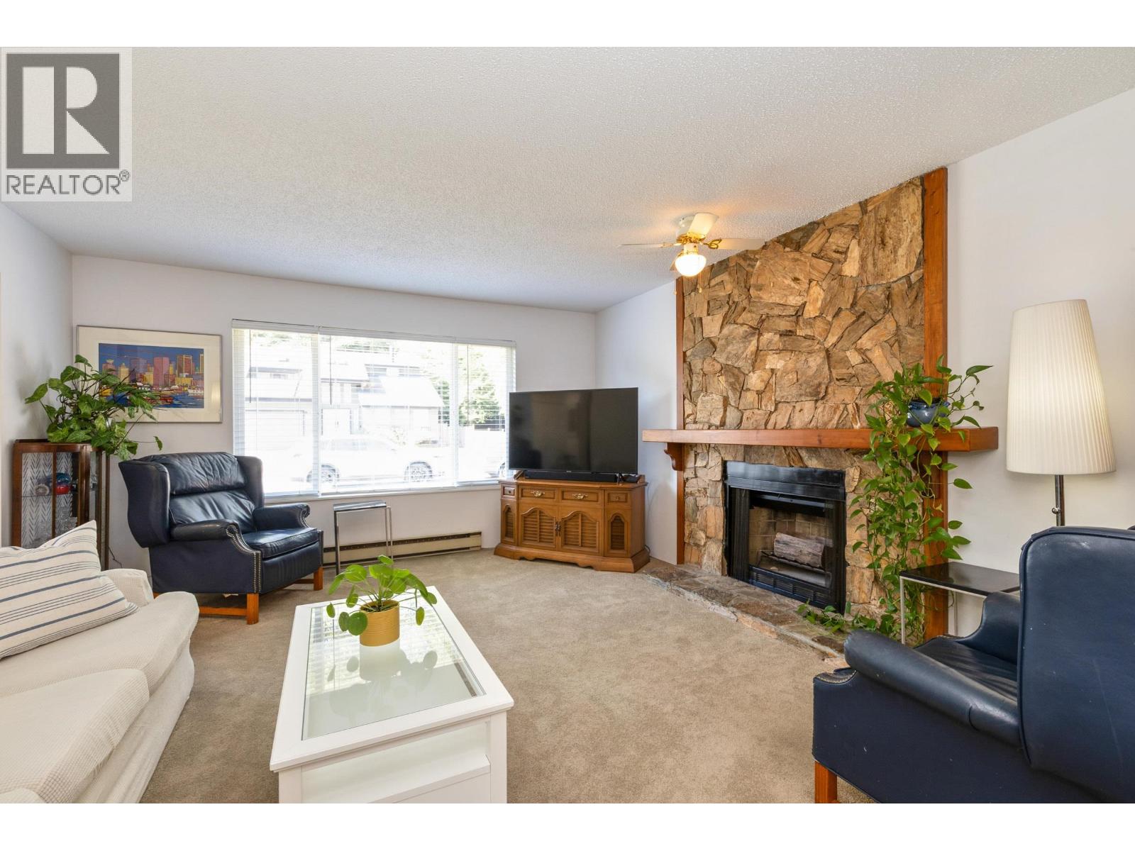 4 Bed, 3 Bath House for Sale in Coquitlam – 1157 EAGLERIDGE DRIVE, Coquitlam – MLS# R3168620 - Image 4
