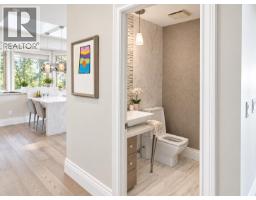 1560 Chippendale Court, West Vancouver, BC V7S3G6 Photo 13