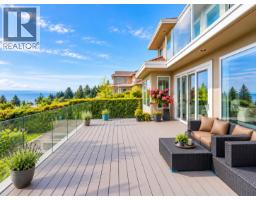 1560 Chippendale Court, West Vancouver, BC V7S3G6 Photo 17