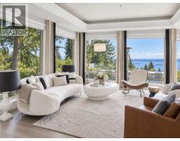 1560 Chippendale Court, West Vancouver, BC V7S3G6 Photo 9