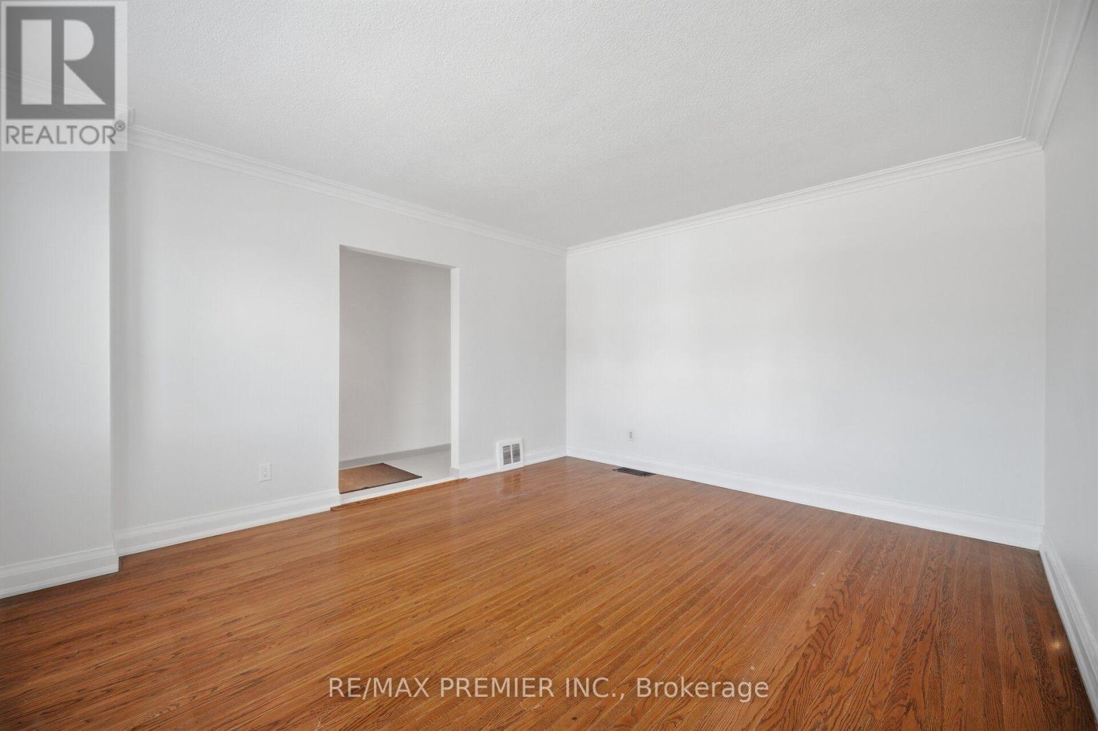 Photo of 295 FALSTAFF AVENUE