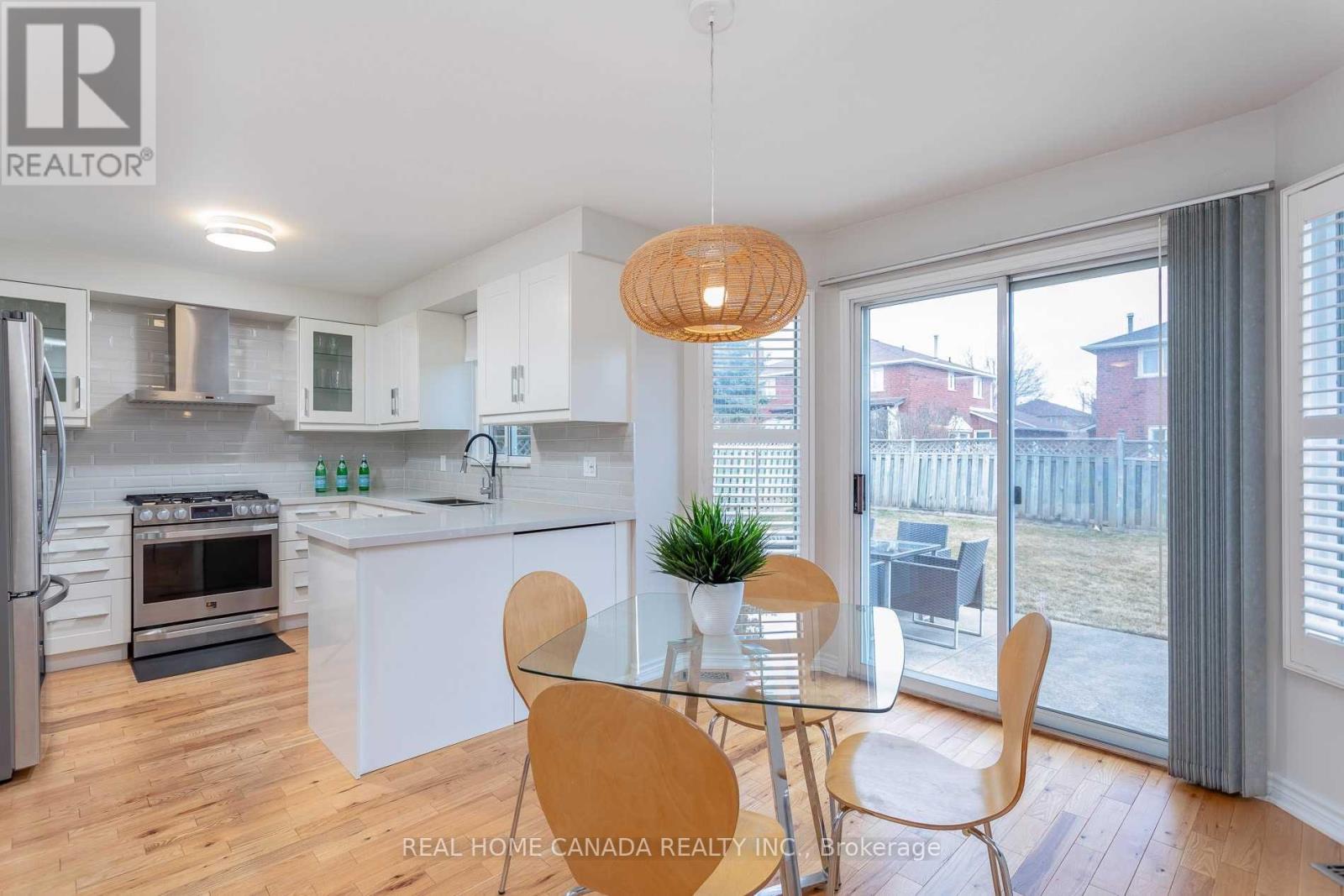 1542 PRINCE JOHN CIRCLE, Oakville (CV Clearview) — photo 6
