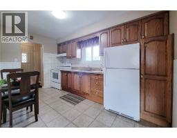 5pc Bathroom - 137 East 16th Street, Hamilton, ON L9A4J4 Photo 7