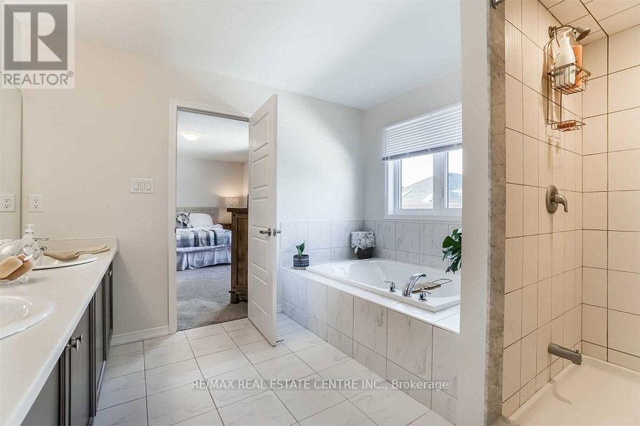 7831 ODELL CRESCENT - 28