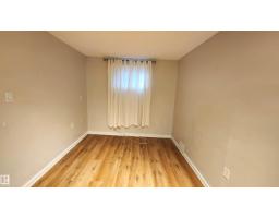 9359 92 St Nw, Edmonton, AB T6C3R8 Photo 15