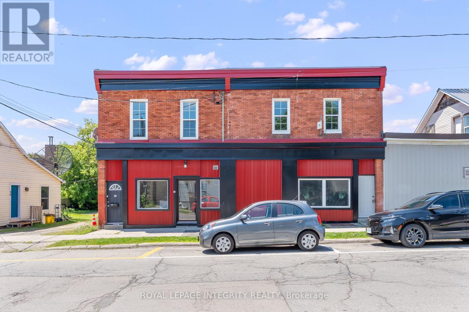 34 MARKET STREET, Smiths Falls